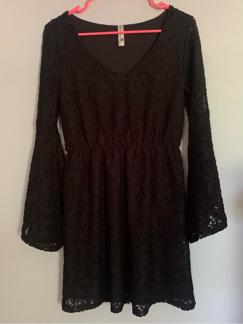 Pink Owl Black Lace Long-Sleeve V-Neck mini Dress, size Small